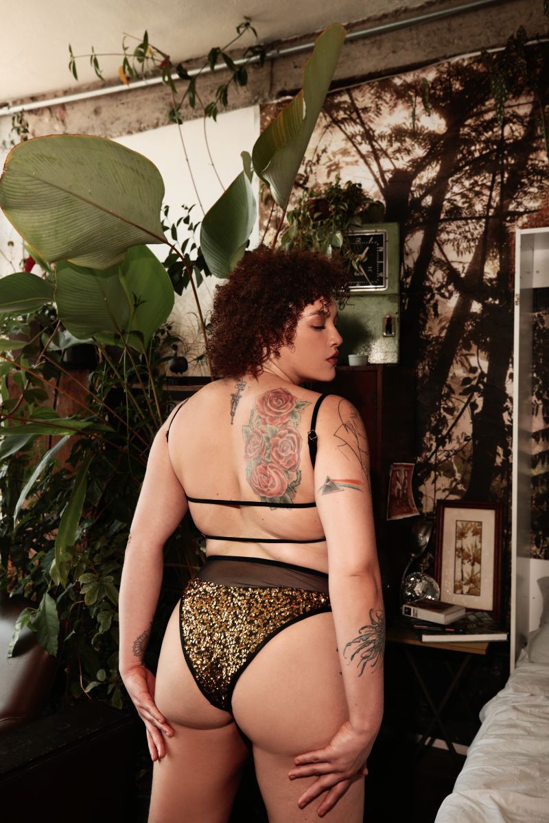 Rolling Vento Shorts - Ferrero Sequin-Rolling-Pole Junkie