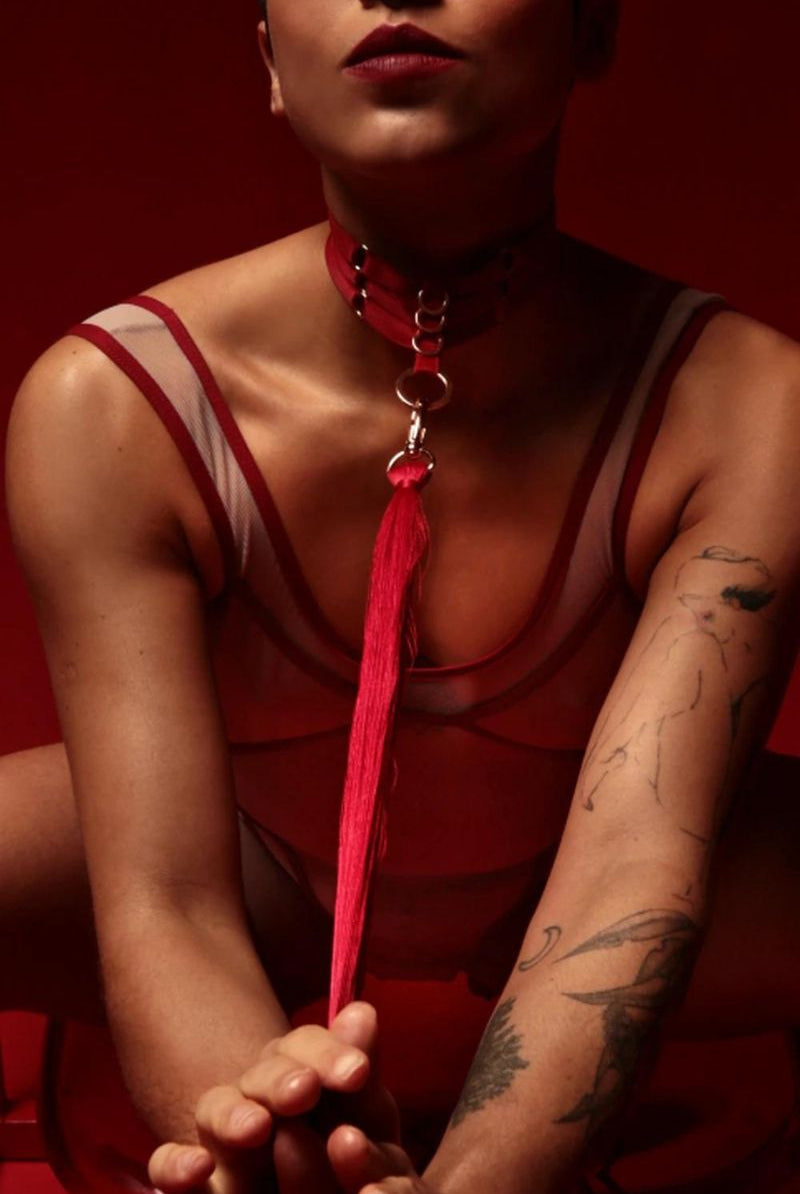 Rolling Halo Choker - Red/Gold-Rolling-Pole Junkie