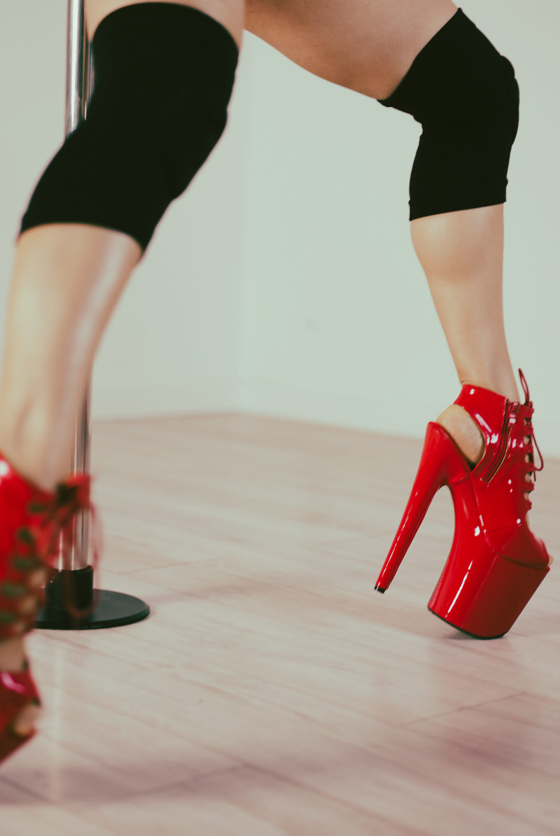 Pole Addict Kneepads - Volcanic Black-Pole Addict-Pole Junkie