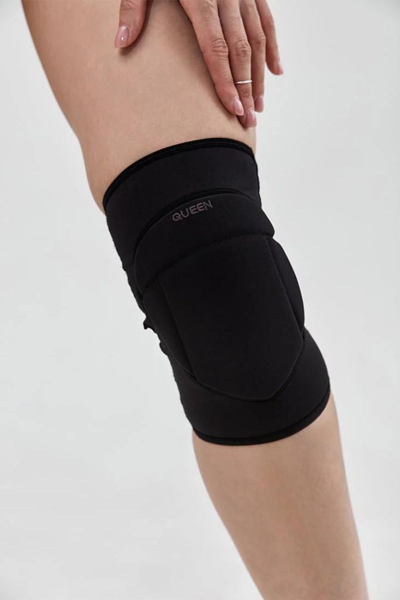 Queen Knee Pads - Sleek Black Pro 4-Queen Accessories-Pole Junkie