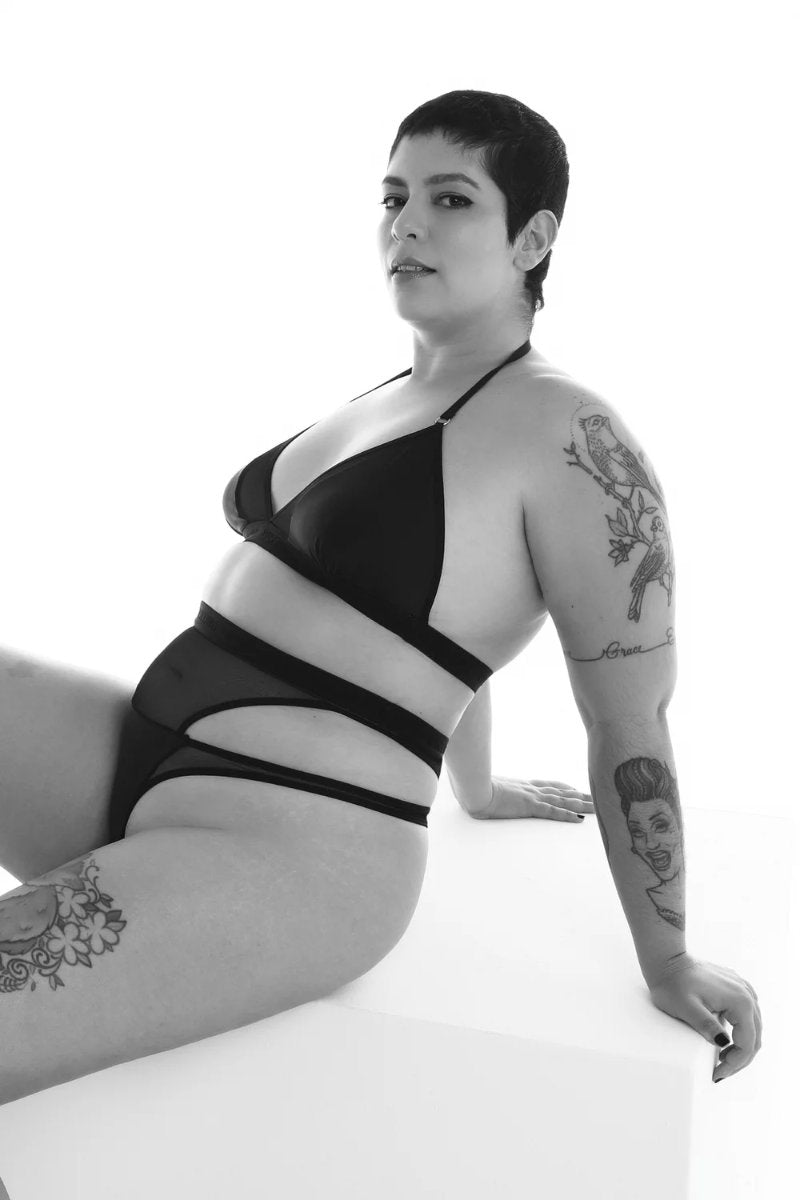 Rolling Linger Triangle Top - Black-Rolling-Pole Junkie