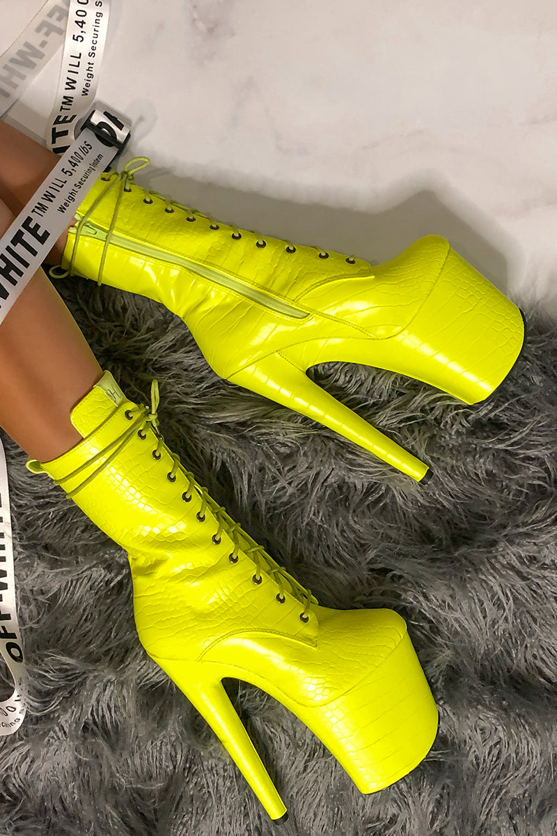SM Parisian Mustard Yellow Suede Slingback Stiletto Heels (Size 5), Women's  Fashion, Footwear, Heels on Carousell