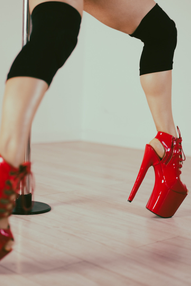 Pole Addict Kneepads - Volcanic Black-Pole Addict-Pole Junkie